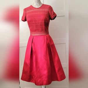 $445 ML MONIQUE LHUILLIER RED LACE DRESS US 8